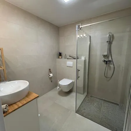 Apartmani Maksan * Pakostane