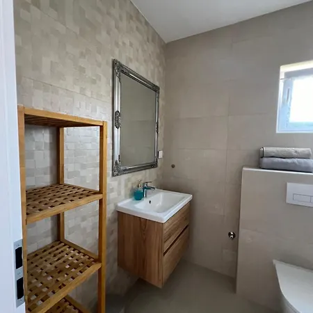 Apartmani Maksan Apartment *