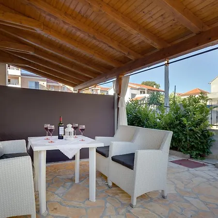 Apartmani Maksan * Pakostane