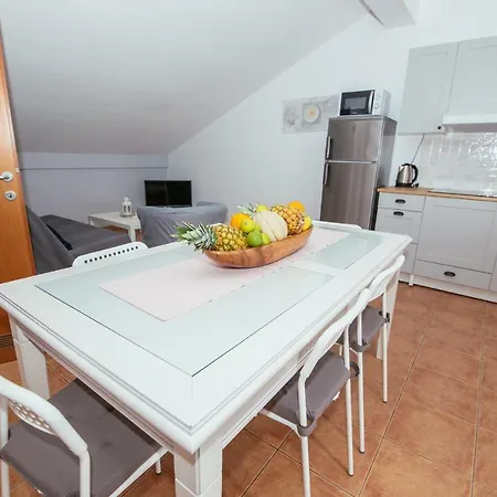 Apartment Apartmani Maksan Pakostane