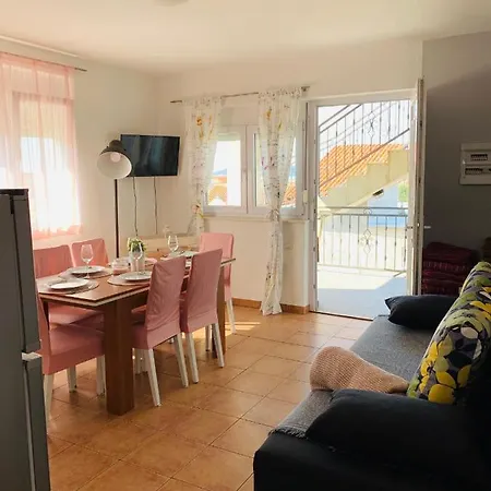 Apartmani Maksan Apartment Pakostane