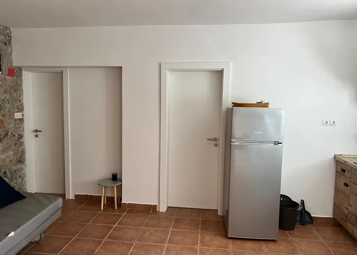 Maksan Apartament *
