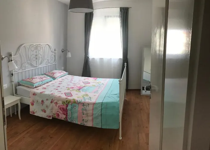 Maksan Apartament *