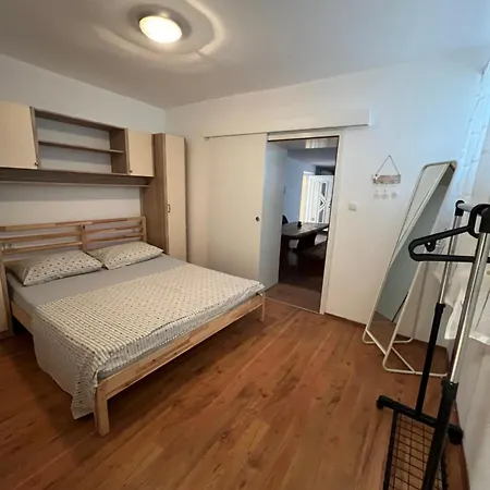 Apartmani Maksan Pakostane